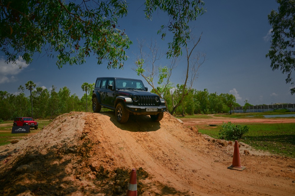 Off-road obstacle testing